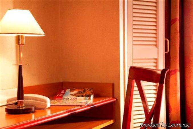 Eiffel Villa Garibaldi Paris Bilik gambar